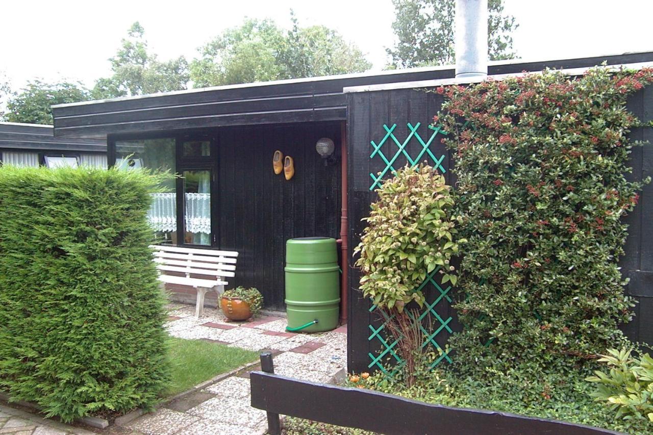 Vakantiehuis Friedeburg Warmenhuizen Exterior photo